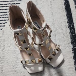 Steve Madden Axton Heels with Gold Accents, Bone, 6.5